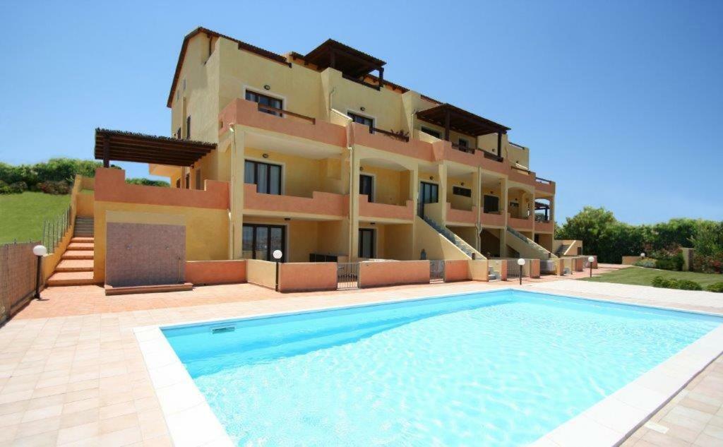 Happy Sun Apartment Castelsardo Exterior photo